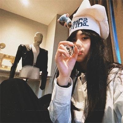 我们扭曲的英雄